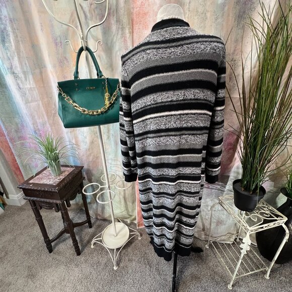 📌Pink Rose Striped Button Up Cotton Mix Plus Size Long Cardigan - Picture 2 of 16